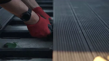 Мы подготовили для Вас видео с рекомендациями по монтажу террасной доски.